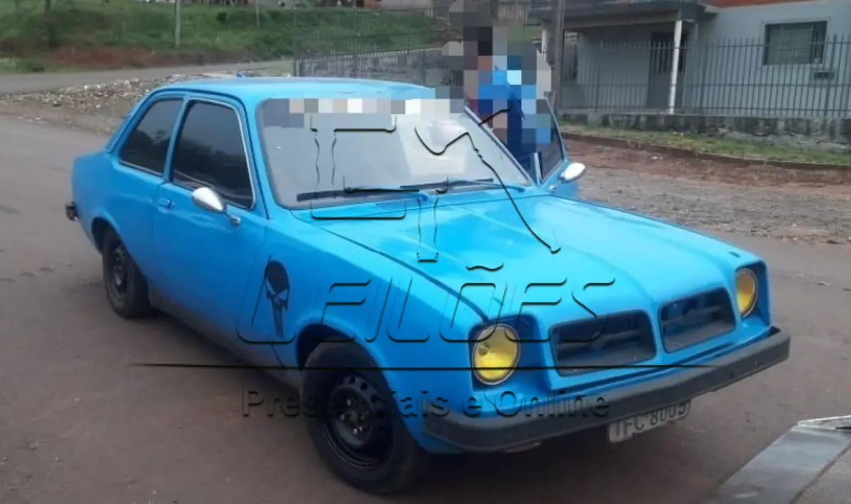 LOTE 11 - GM Chevette 1978, cor azul, emplacado em Carazinho.