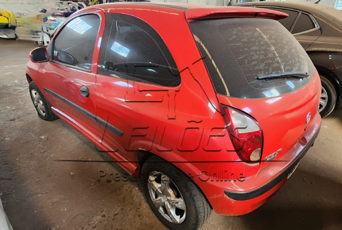 LOTE 008 - GM/ CELTA 1.0 3 portas, ano/modelo 2002/2002, cor vermelha, à gasolina