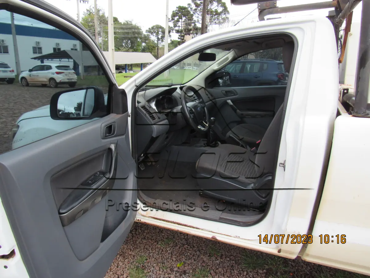 LOTE 003 - Caminhonete Ranger XLS CS2, 2.5, Flex, cor branca, ano/modelo 2014/2014, carroceria aberta,