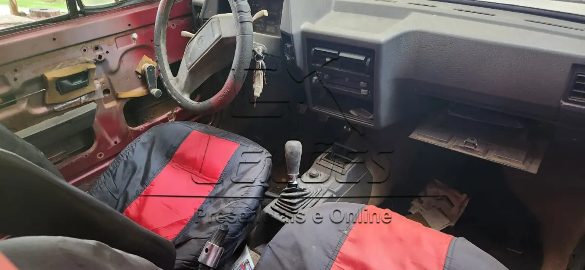 LOTE 004 - VW/GOL GL, ano/modelo 1990/1990, cor vermelha