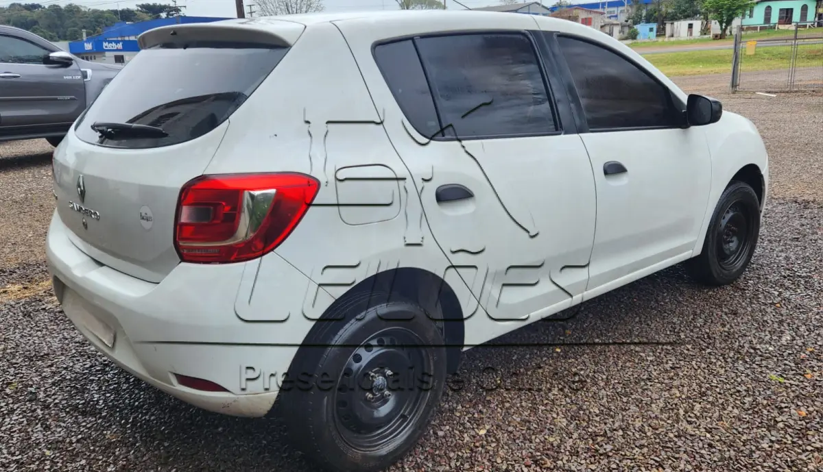 LOTE 001 - RENAULT SANDERO AUTH 10, ano/modelo 2017/2018, cor branca, completo.