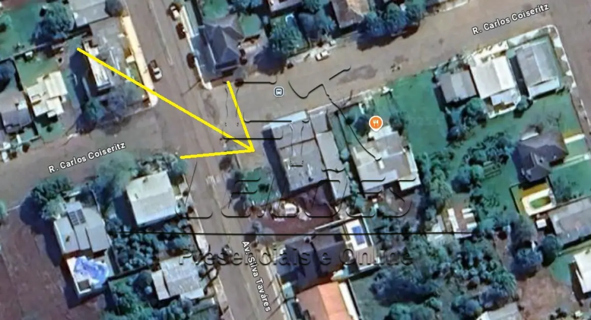 LOTE 001 - Terreno urbano com a área de 600m², com um prédio em alvenaria, sob nº 630, com a área de 130,80m², situado na Avenida Silva Tavares, esquina com a Rua Carlos Coiseritz, na cidade de Saldanha Marinho/RS, lote 201 da quadra 040 no setor 001. Imóvel objeto da matrícula 10.381 do livro 2-RG do Registro de Imóveis de Santa Bárbara do Sul/RS