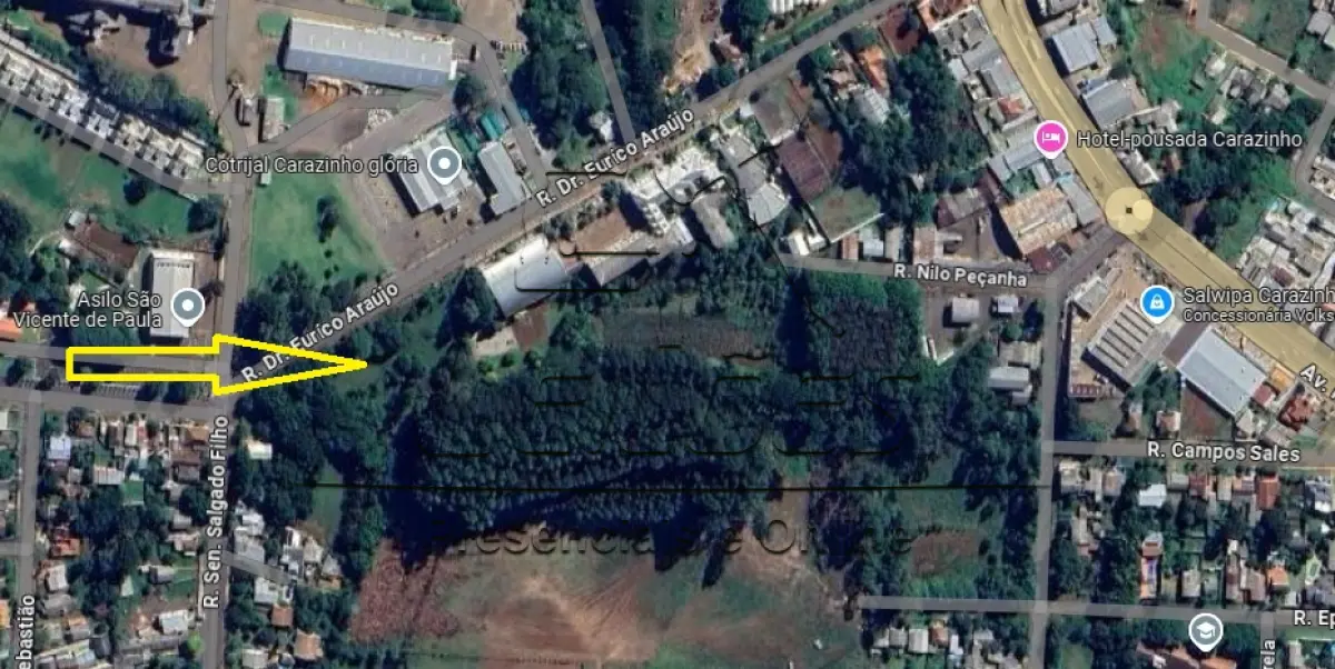 LOTE 003 - Terreno urbano com a área de 5.802,50m², sem benfeitorias, situado no lado par da Rua Eurico Araújo, na Vila Glória, nesta cidade de Carazinho, lote 10 da quadra 28 no setor 08, distante 40m da esquina com a Rua Salgado Filho. Imóvel objeto da matrícula nº 6.651 do livro 2-RG do Registro de Imóveis de Carazinho.