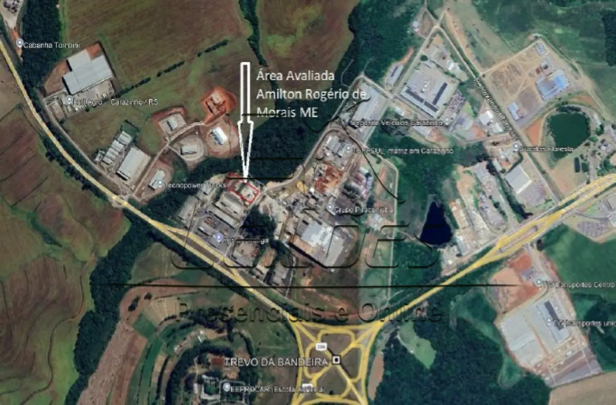 LOTE 867 - Terreno com a área de 6.500m² (medindo 50x130), com diversas benfeitorias que totalizam aproximadamente  920m², situado na Rua Max Thonnigs, no Distrito Industrial Carlos Augusto Fritz, nesta cidade de Carazinho, lote 03 da quadra 02 no setor 13. Matrícula nº 16.003 do Registro de Imóveis de Carazinho.