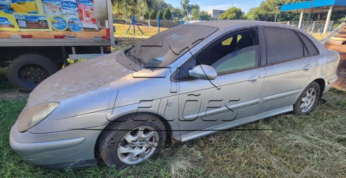 LOTE 872 - Automóvel I/CITROËN C5 EXCL 20, ano/modelo 2003/2003, cor prata, blindado.