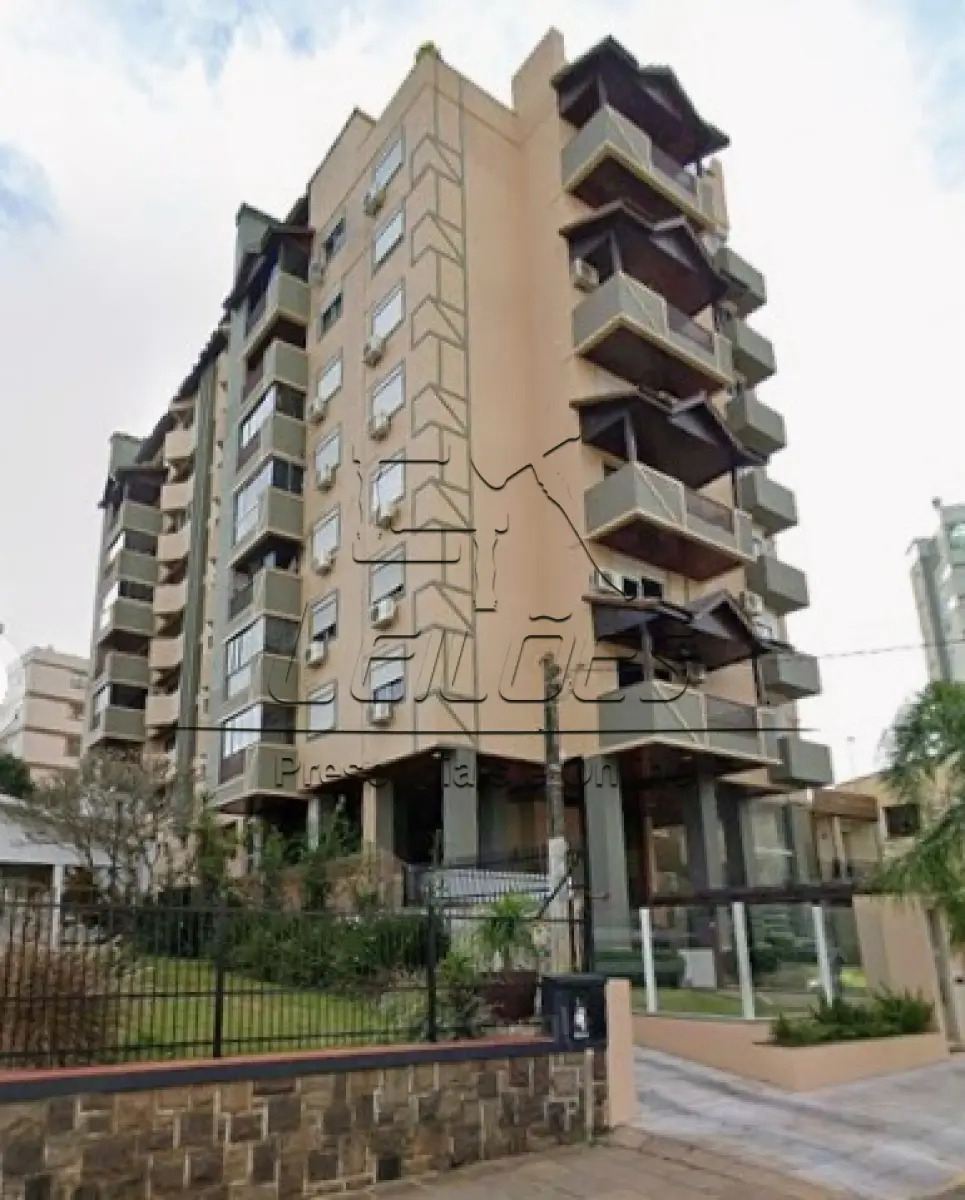 LOTE 002 - Box 11 com a área privativa de 25m², situado no Edifício Plaza Germânia, na Avenida Pátria, 465, nesta cidade de Carazinho/RS. Matrícula 22175 do RI de Carazinho