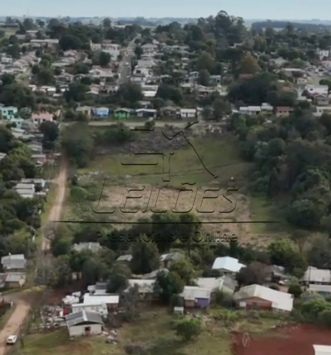 LOTE 001 - Terreno urbano com a área de 18.504,35m², situado na Rua Monte Alegre, lote 12 da quadra 35, na Vila Floresta, em Carazinho/RS. Matrícula 49.395