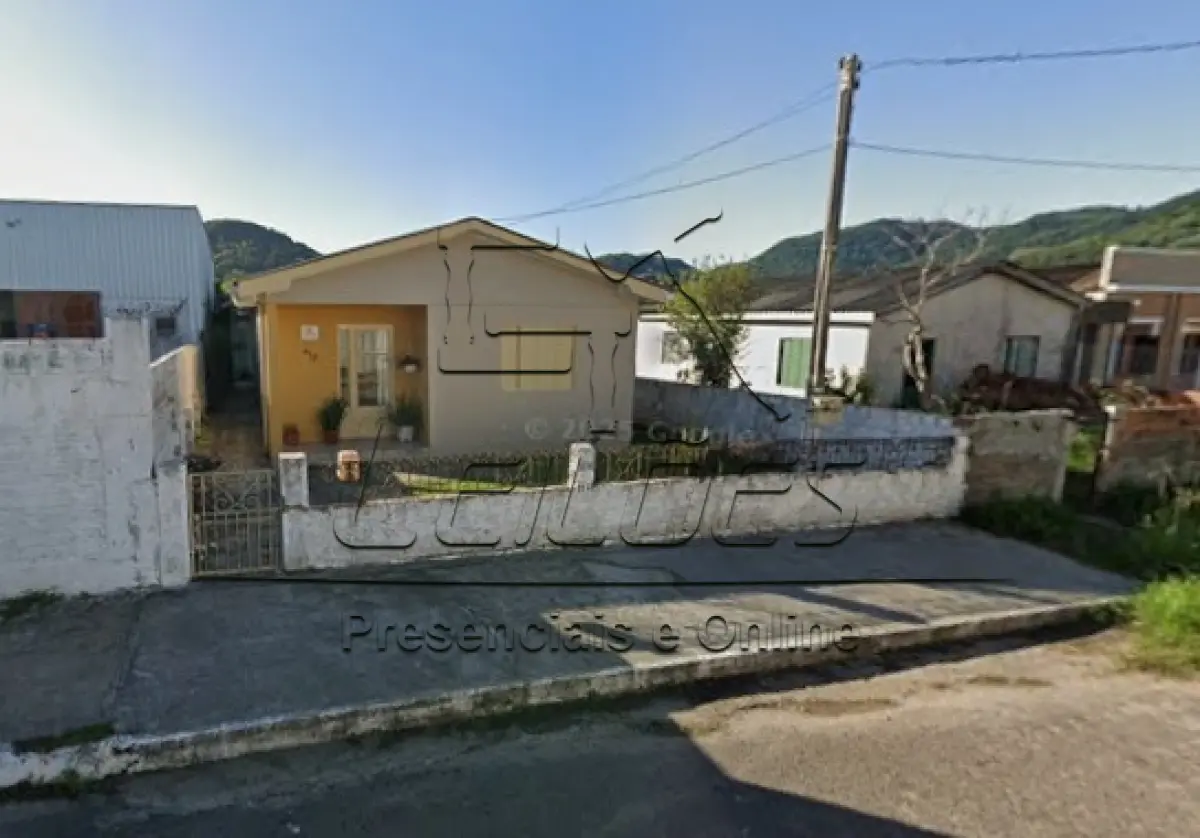 LOTE 005 - A fração ideal de 8,3333% do terreno urbano sob nº 199 da Vila Lar Operário, na Rua João Lenz, na cidade de Santa Maria/RS. Matrícula nº 2466