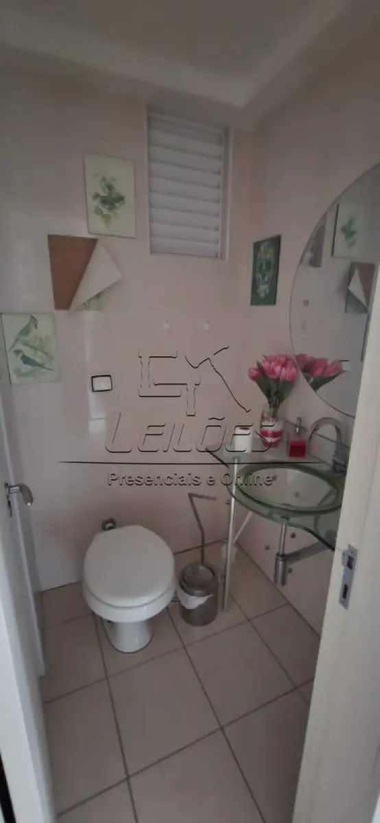 LOTE 000 - Lote exclusivo de todos os bens (lotes 001, 002 e 004) 1) Apartamento 301 com  a área privativa de 165,30m² e área global de 230,30m², situado no 3º pavimento do Edifício "Residencial Victória Garden", na Avenida Pátria, 269, Centro, Carazinho/RS. Matrícula 32038; b) Box 08 com a área privativa de 26,50m² e área global de 31,71m², localizado no 2º subsolo do Edifício "Residencial Victória Garden", na Avenida Pátria, 269, Centro, Carazinho/RS. Matrícula 32017; e, c) Lote de móveis que guarnecem o apartamento 301 do Edifício "Residencial Victória Garden". Observação: Este lote será disponibilizado a quem tiver interesse em arrematar todos em conjunto, a quem dar-se-á preferência na arrematação , desde que pague o melhor preço, conforme preconiza o artigo 893 do Código de Processo Civil.