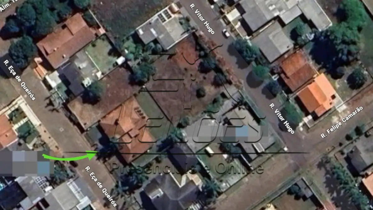 LOTE 006 - Fração ideal de 50% de um terreno urbano com a área de 1.710m²  e da casa de alvenaria com a área de 262,80m², sito na Rua Eça de Queirós, 654, Bairro Braganholo, em Carazinho/RS. Matrícula 21.169