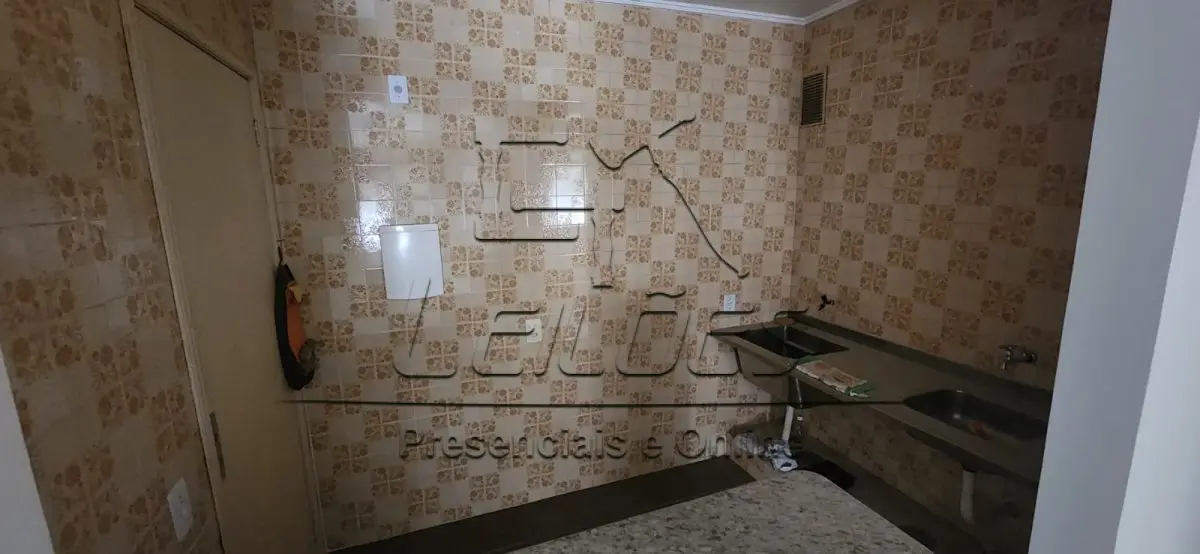 LOTE 003 - Apartamento 902 do bloco A, com a área privativa de 40,92m² e área global de 50,96m², localizado no oitavo andar ou nono pavimento do edifício, situado na Rua General Lima e Silva, 148, Centro, na cidade de Porto Alegre/RS. Matrícula 36967.