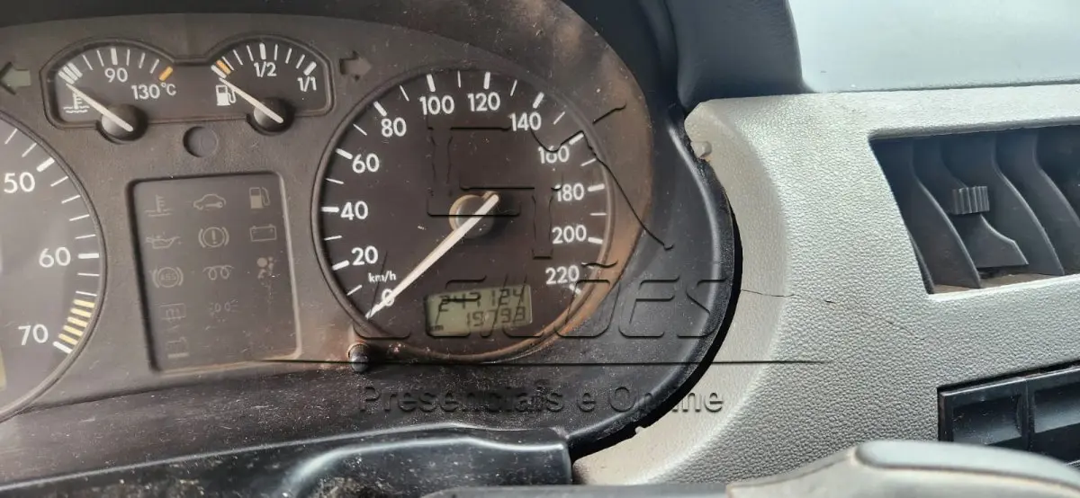 LOTE 001 - VW SAVEIRO, 2000/2001, cor prata