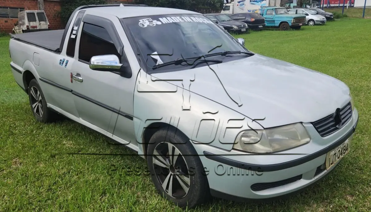 LOTE 001 - VW SAVEIRO, 2000/2001, cor prata