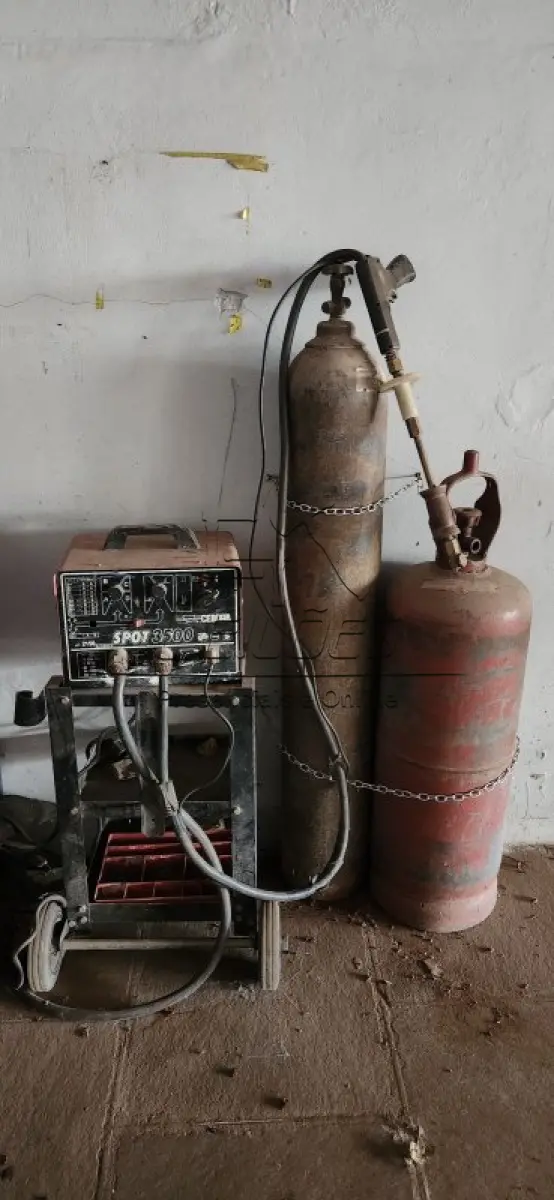 LOTE 128