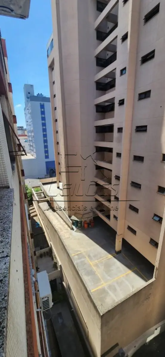LOTE 003 - Apartamento 902 do bloco A, com a área privativa de 40,92m² e área global de 50,96m², localizado no oitavo andar ou nono pavimento do edifício, situado na Rua General Lima e Silva, 148, Centro, na cidade de Porto Alegre/RS. Matrícula 36967.