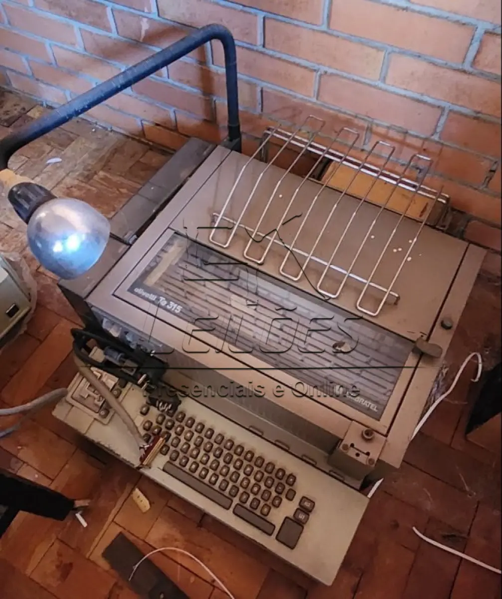 LOTE 091 - Teleimpressor/telex Olivetti TE 315