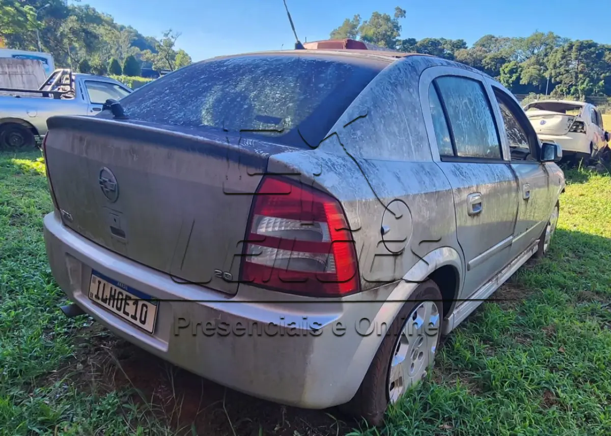 LOTE 003 - GM ASTRA HATCH 5P, 2003, prata