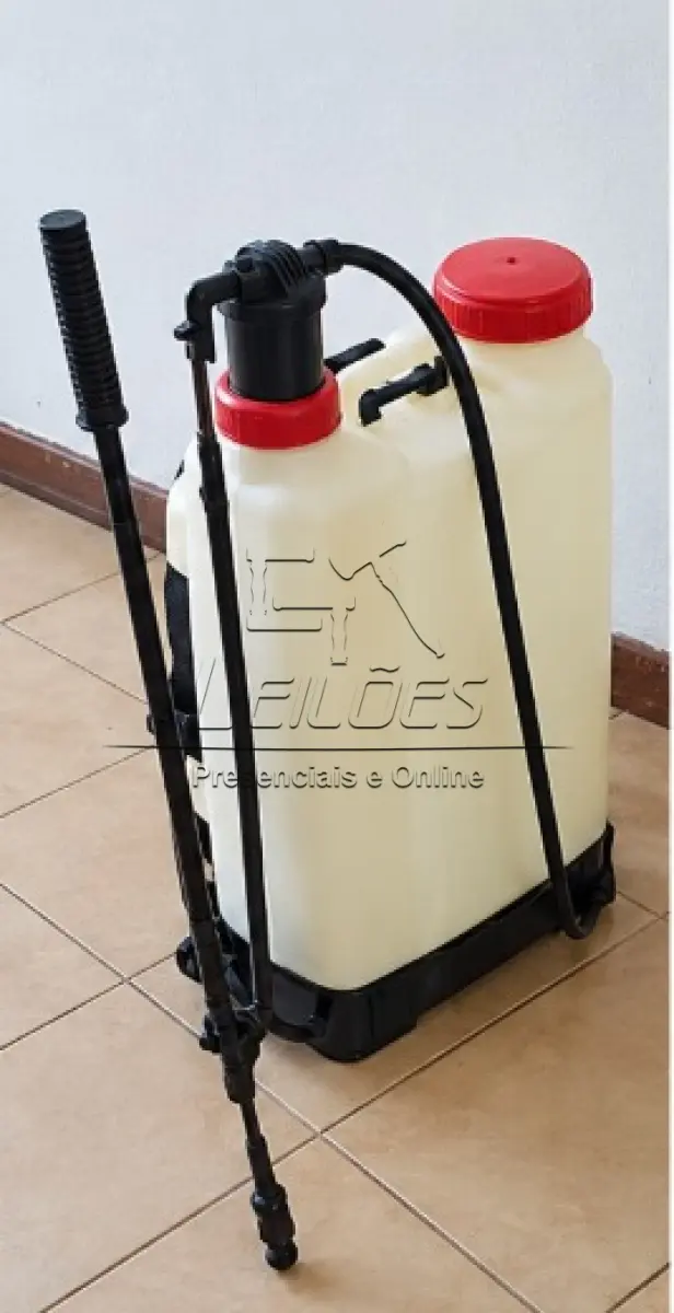 LOTE 036 - 01 pulverizador costal 15l da marca Worker, manual