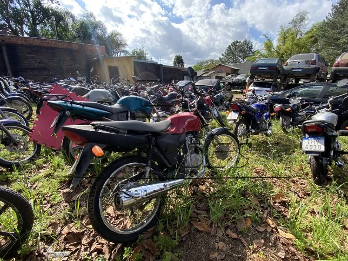 LOTE 0049