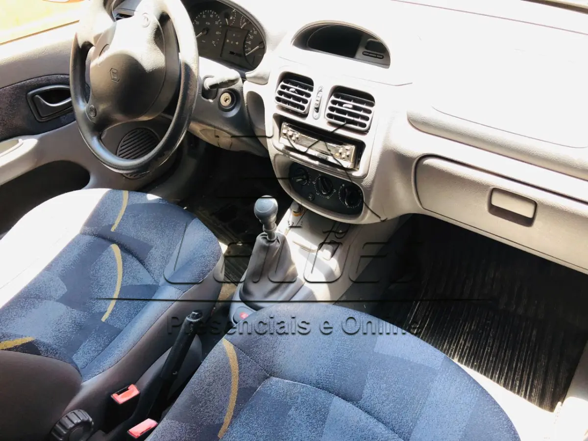 LOTE 02 - Clio 1.0 16v 2003