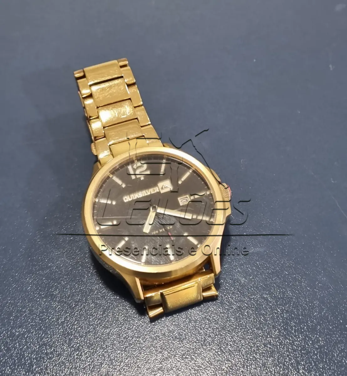 LOTE 01g - 01 (um) relógio da marca Quik Silver – Deluka (usado)