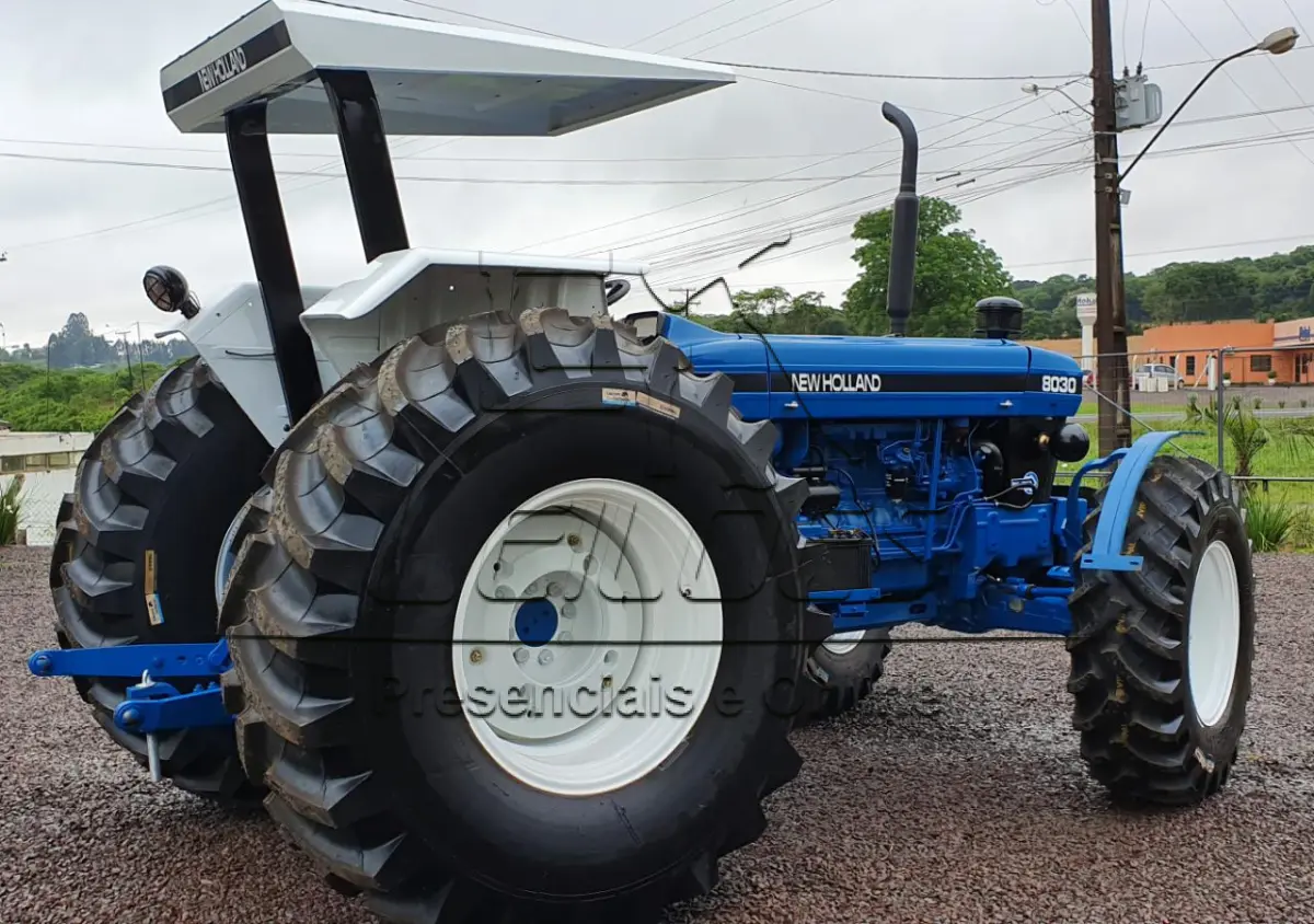 LOTE 01 - Trator New Holland 8030 4x4