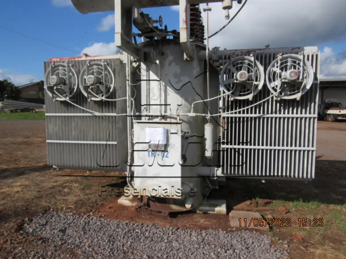 LOTE 01 - 01 Transformador Tensão 69/13.8 kv, Marca TR, Potência 10/12,5 mva, ano 1987, número 65352;  06 TC marca Siemens 69 kv; e, 06 para raio em porcelana 13,8 kv