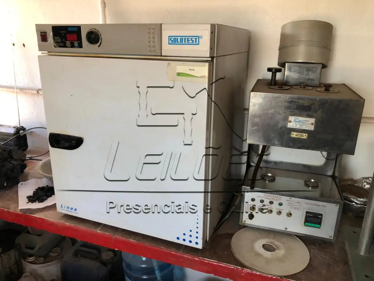 LOTE 28 - Duas estufas de esterilização e secagem
