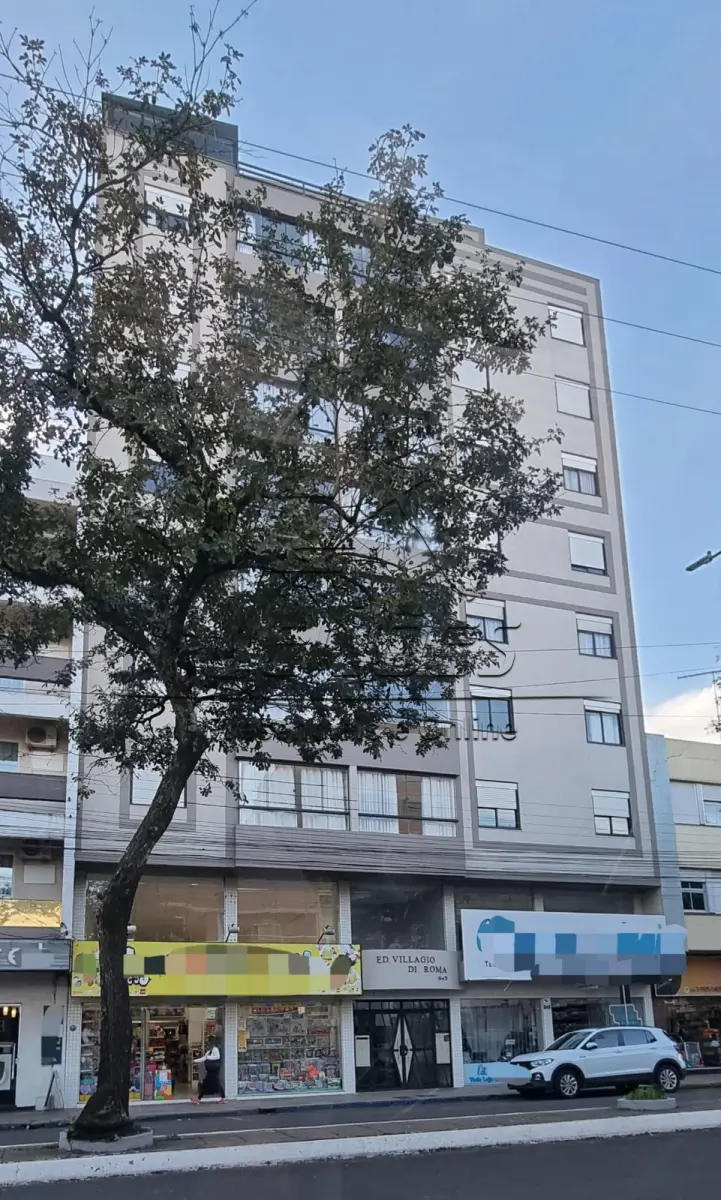 LOTE 02 - Box de garagem nº 118 com a área privativa de 12m², localizado no Edifício Villagio Di Roma (nº 943 da Avenida Flores da Cunha). Matrícula nº 29.184 do livro 2-RG do Registro de Imóveis de Carazinho.