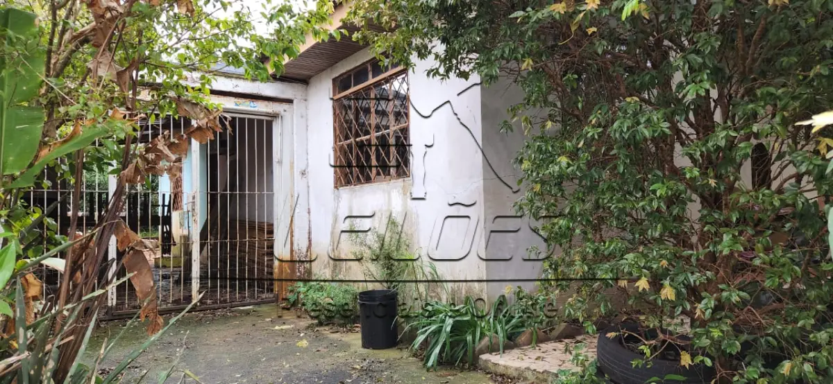 LOTE C-010 - Um terreno urbano com a área de 405,00m², com uma casa, situado no lado par da Rua São Paulo, distante 27m da esquina com a Rua Paraná, Bairro Oriental, nesta cidade de Carazinho. Imóvel objeto da matrícula nº 7.621 do livro 2-RG do Registro de Imóveis de Carazinho/RS.