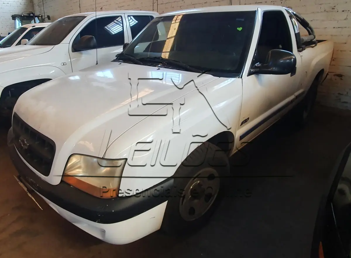 LOTE 03 - Caminhonete S10 2.4, 2001