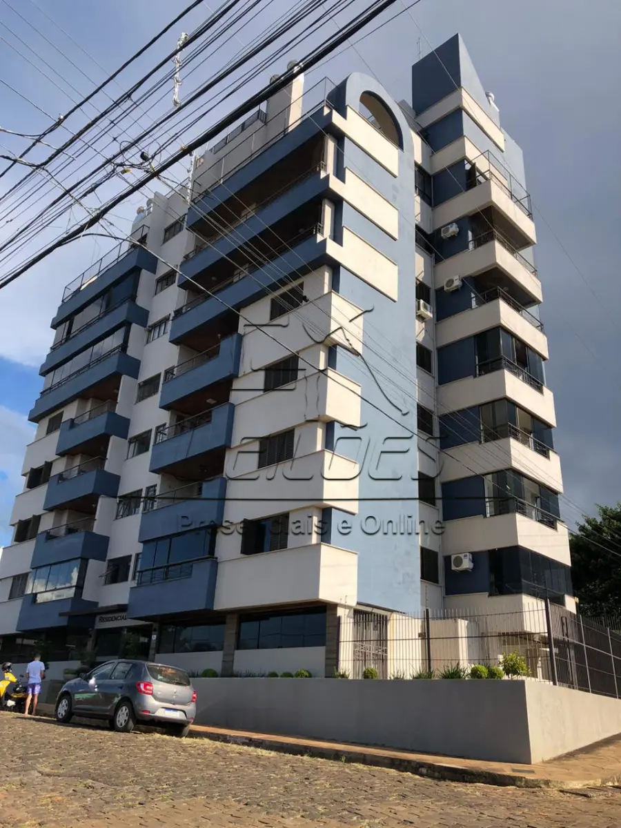LOTE 09 - Apartamento na Carlos Gomes, Edifício Daniela