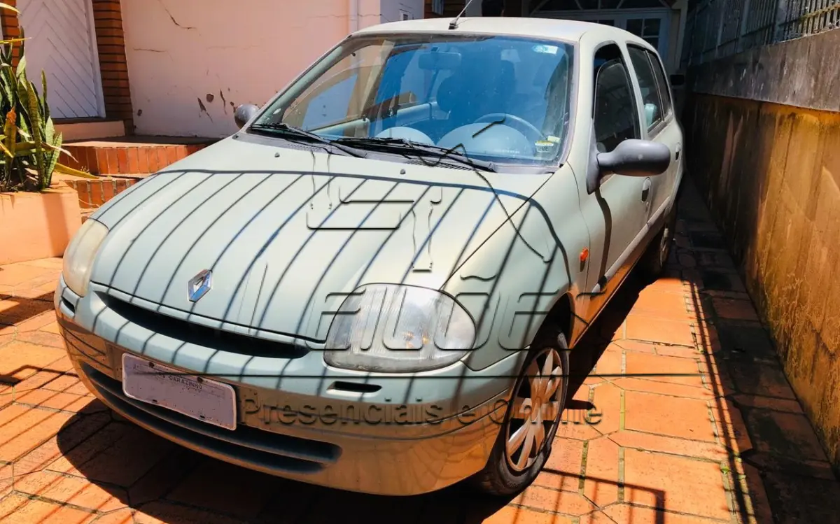 LOTE 02 - Clio 1.0 16v 2003