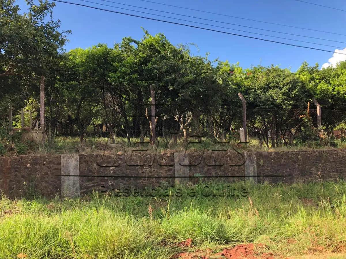 LOTE 02 - Terreno no Bairro Floresta