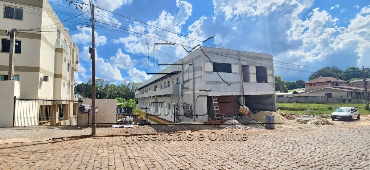 LOTE 788 - Apartamento 209 com a área real privativa de 36,96m² e área real global de 41,0449m²; e, o box 19 com a área real privativa de 12,50m² e área real global de 13,8815m². Imóveis situados no Condomínio Império 1 - Residencial Martini, na Rua Getúlio Vargas, 1191, na cidade de Não-Me-Toque/RS