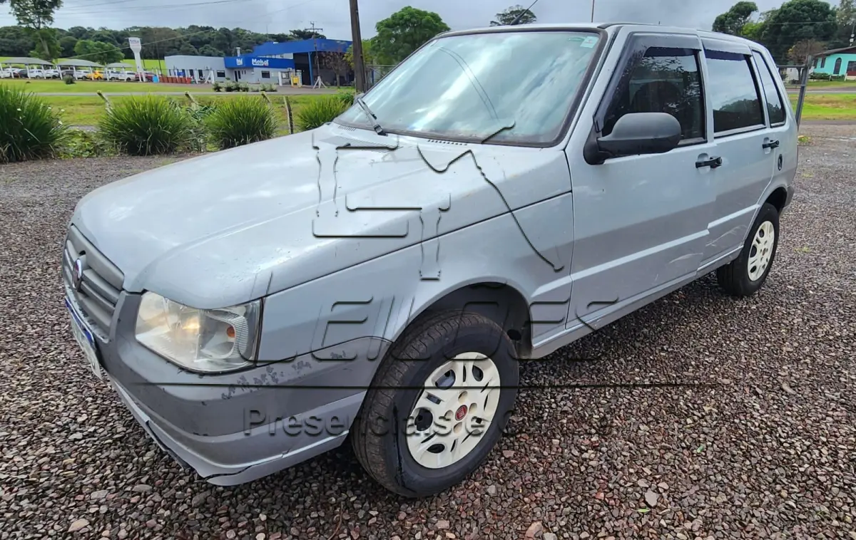 LOTE 002 - FIAT UNO ECONOMY, ano/modelo 2013/2013, cor prata