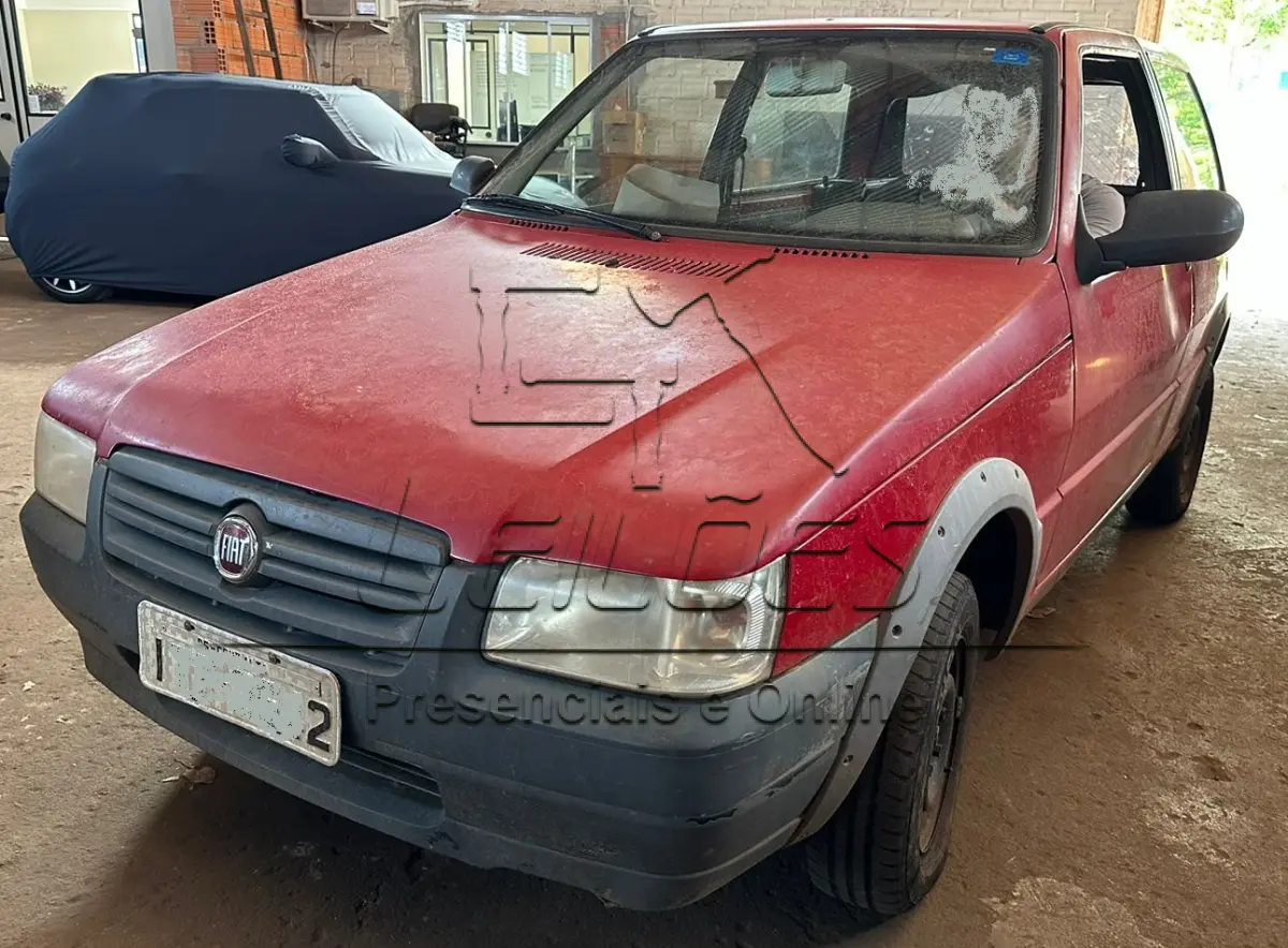 LOTE 004 - Automóvel FIAT UNO MILLE WAY ECON, ano/modelo 2012/2013, cor vermelha,