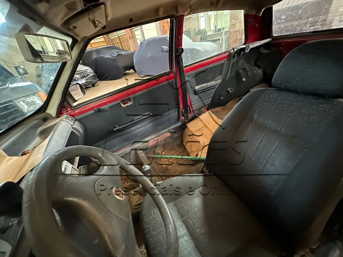 LOTE 004 - Automóvel FIAT UNO MILLE WAY ECON, ano/modelo 2012/2013, cor vermelha,