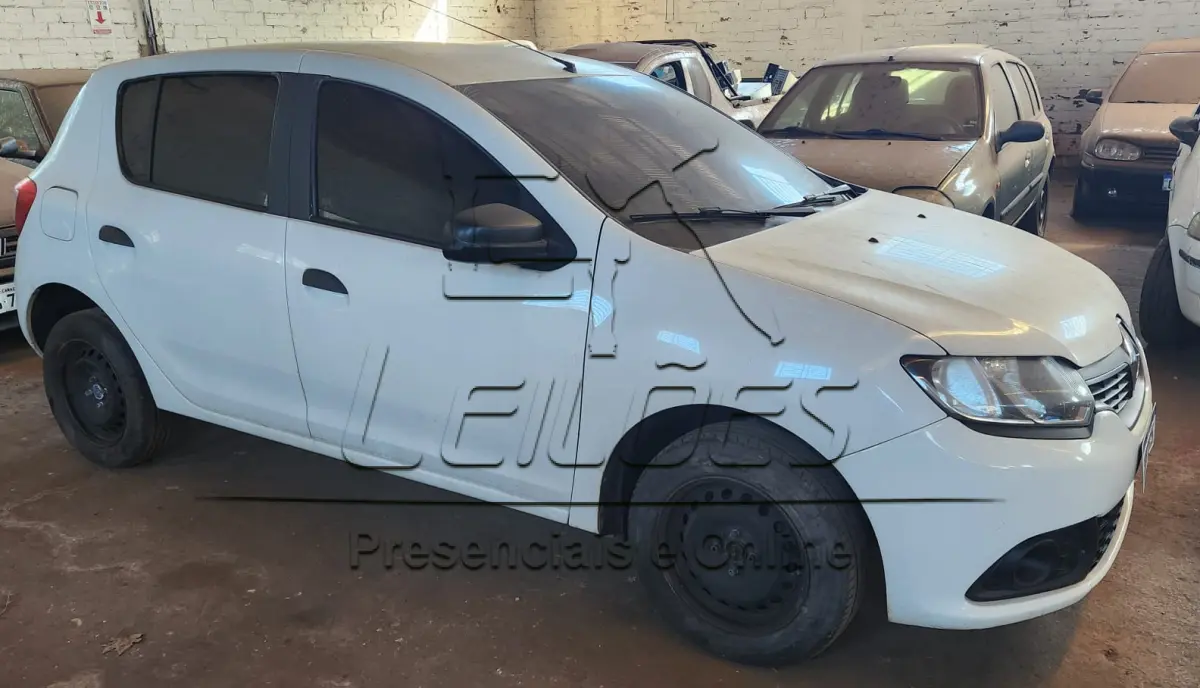 LOTE 001 - RENAULT SANDERO AUTH 10, ano/modelo 2017/2018, cor branca, completo.