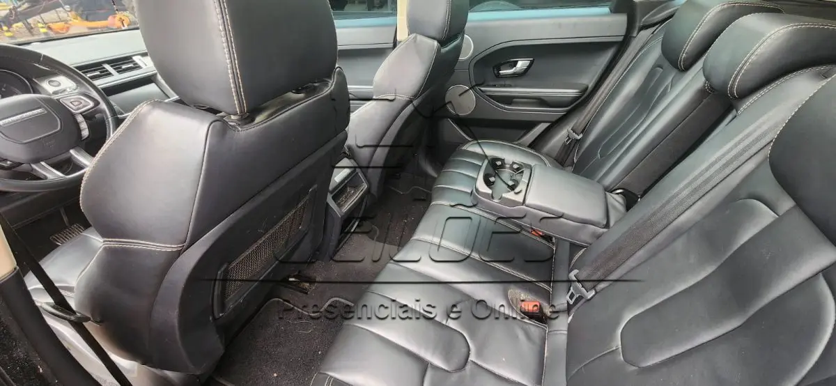 LOTE 001 - I/LR EVOQUE PRESTIGE 2.2, 2014/2015, top de linha, cor cinza, motorização a diesel e com 190cv de potência.