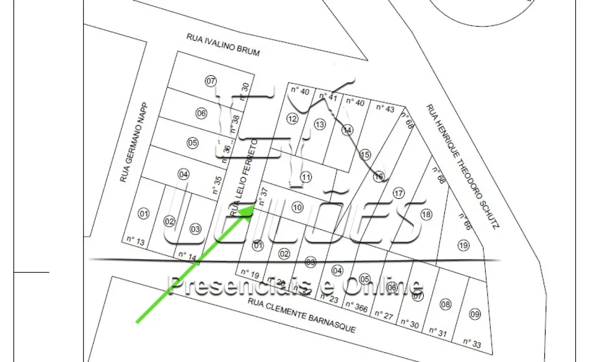 LOTE 000 - Terreno urbano com a área de 328,50m² com uma casa de 92m², situado na Rua Lélio Ferreto, 37, na Vila Esperança, nesta cidade de Carazinho. Imóvel objeto da matrícula nº 17.477 do livro 2-RG do Ofício de Registro de Imóveis de Carazinho.