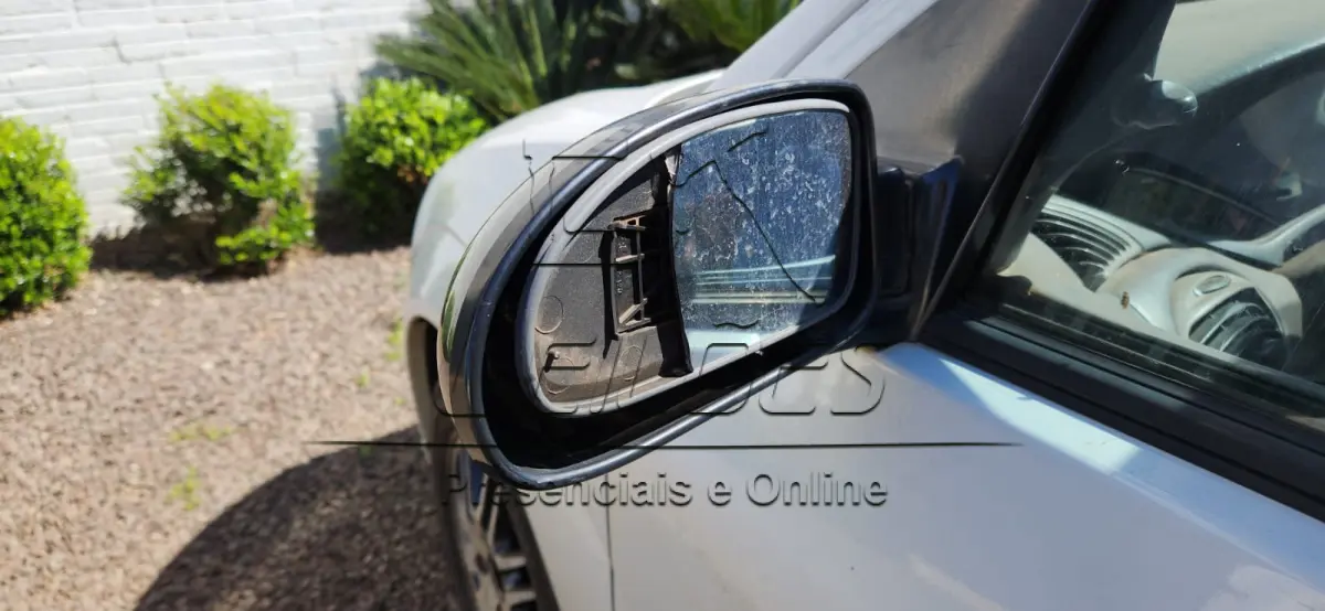 LOTE 001 - Automóvel I/FOCUS 1.8L HATCH, 2001, cor branca