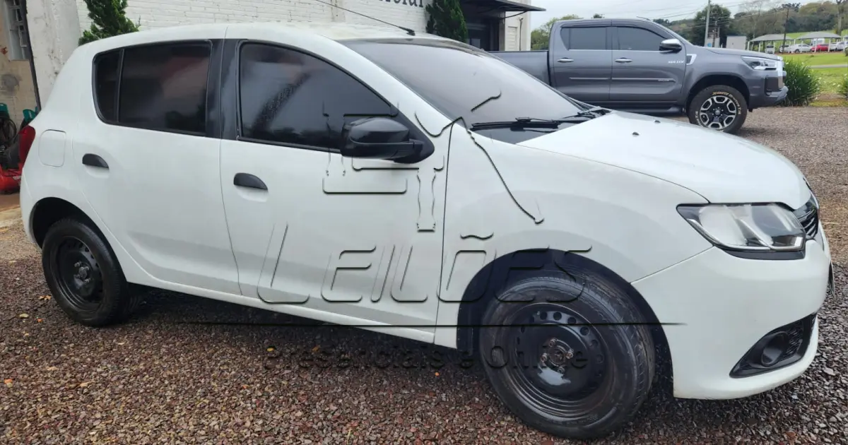 LOTE 001 - RENAULT SANDERO AUTH 10, ano/modelo 2017/2018, cor branca, completo.