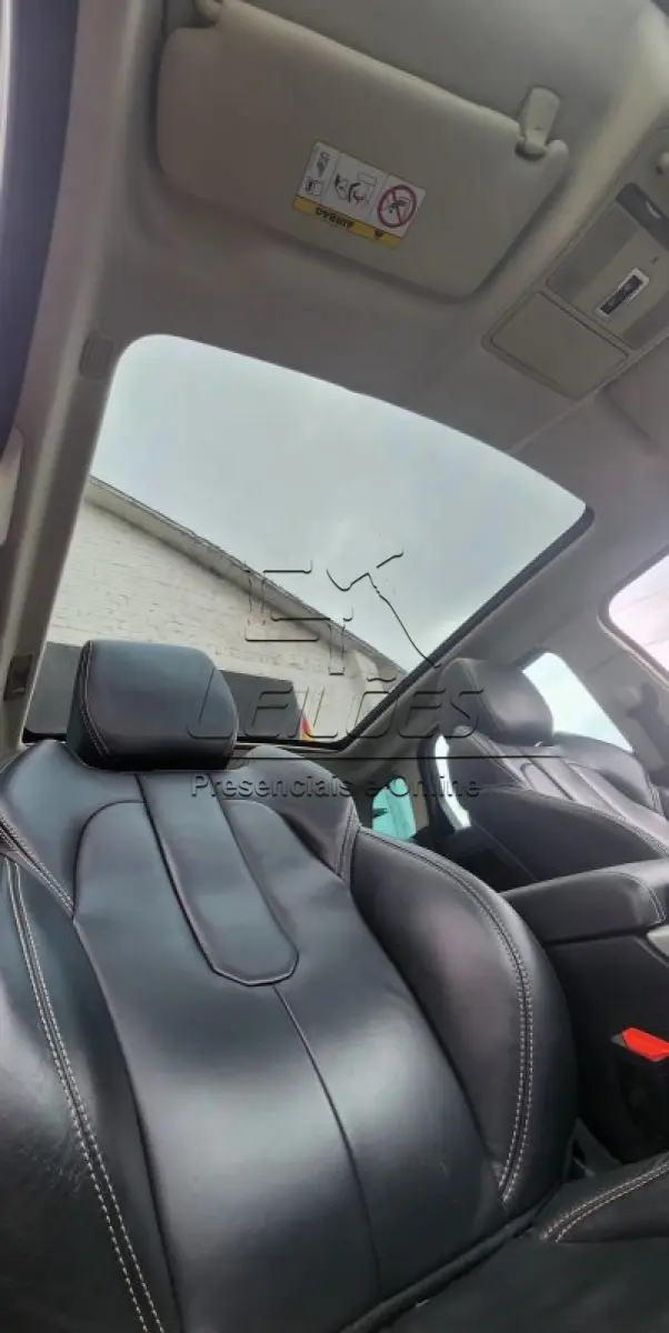 LOTE 001 - I/LR EVOQUE PRESTIGE 2.2, 2014/2015, top de linha, cor cinza, motorização a diesel e com 190cv de potência.