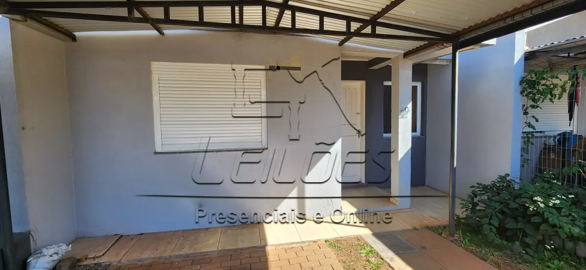 LOTE 001 - Casa 09 do Condomínio Sobradinho, com a área privativa de 45,43m², situada na Rua Ipiranga, 1270, Bairro Hípica, nesta cidade de Carazinho. Imóvel este objeto da matrícula nº 39035 do livro 2-RG do Registro de Imóveis de Carazinho.