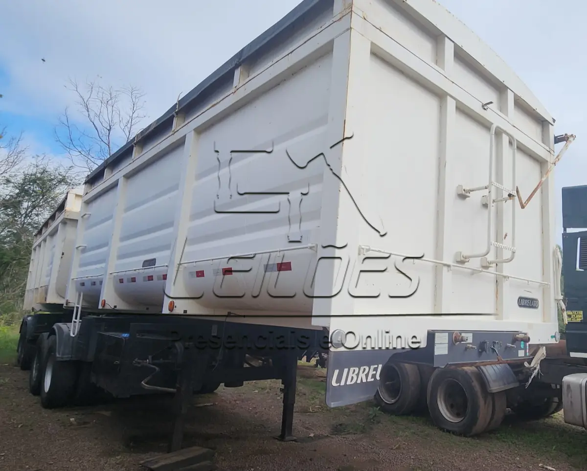 LOTE 000 - Lote único. Caminhão e carretas (lotes 001 e 002). Caminhão Scania/G 420 6x4, ano/modelo 2009, cor branca, 420cv, com tanque suplementar de 900l e com sistema de basculamento; e, Bi-Trem constituído de dois semi-reboques, ano/modelo 2016, com 2 eixos cada, sendo um com capacidade de carga de 10,46ton e outro com 11,62ton, ambos com carroceria basculante.