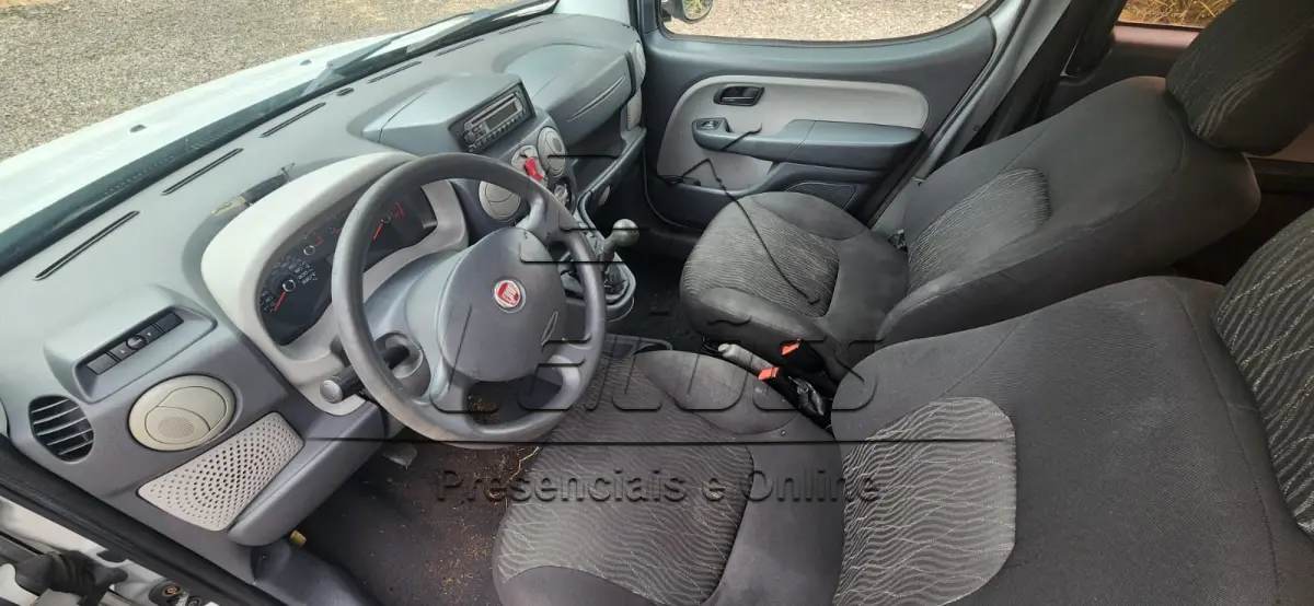 LOTE 001 - FIAT /DOBLO ATTRACTIV 1.4, 2013, cor prata