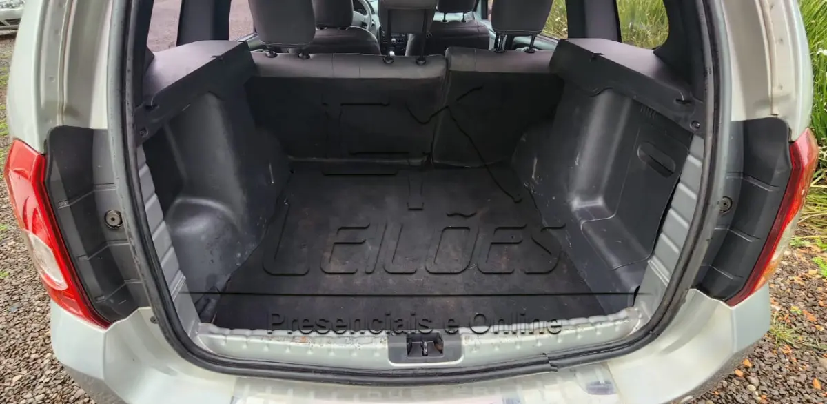 LOTE 877 - Automóvel RENAULT/DUSTER 16 D 4X2, ano/modelo 2012/2013, cor prata, 4 portas, completa