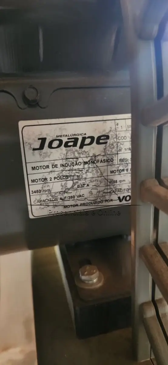 LOTE 057 - Climatizador de ambientes da marca JOAPE, 660, modelo 10D48