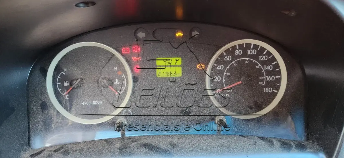 LOTE 863 - HYUNDAI HR HDB, ano/modelo 2012/2013, cor branca, a diesel e com 130cv de potência, carroceria aberta